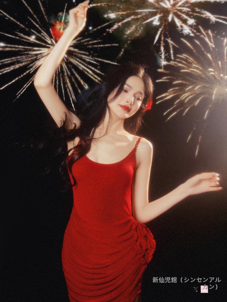 فستان أنيق أحمر بدون حمالات بت - مراجعة Photography Young وسعره